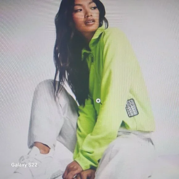 RAINS Half Zip Fleece. Color: Digital Lime. Size Small. NWT. - Picture 1 of 9